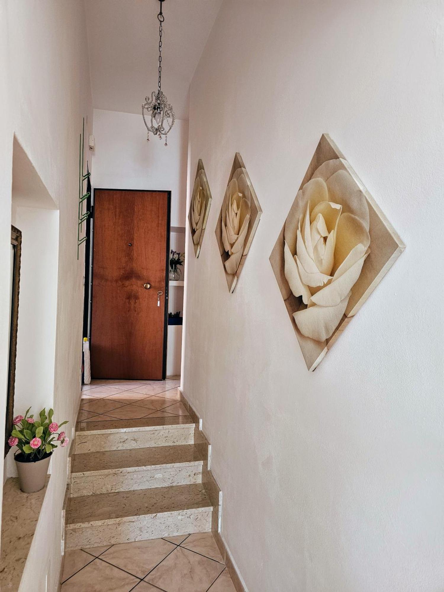 Casa Atena, Spaziosa, Romantica Con Idromassaggio Privato Varazze Exterior foto